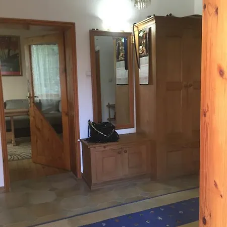 Yellow House Guest house *